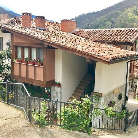 Apartamentos Rurales Los Nogales Косгая Екстериор снимка