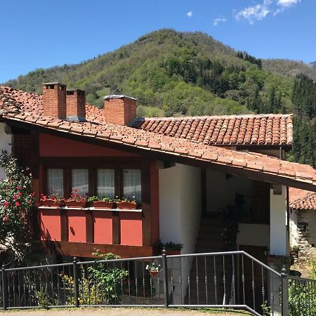 Apartamentos Rurales Los Nogales Косгая Екстериор снимка