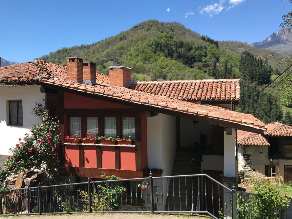 Apartamentos Rurales Los Nogales Косгая Екстериор снимка
