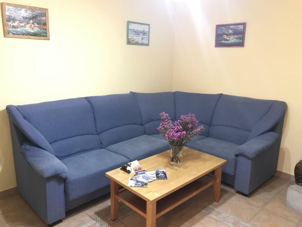 Apartamentos Rurales Los Nogales Косгая Екстериор снимка